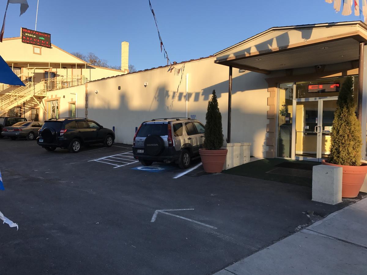 沃特伯里大苹果汽车旅馆 外观 照片